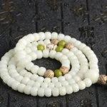 OM MANI PADME HUM CATCHER Lucky and Lustful Reincarnation Yuzuru Bracelet