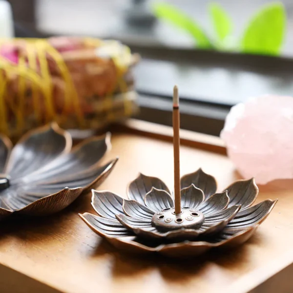 Creative Six-hole Lotus Incense Burner