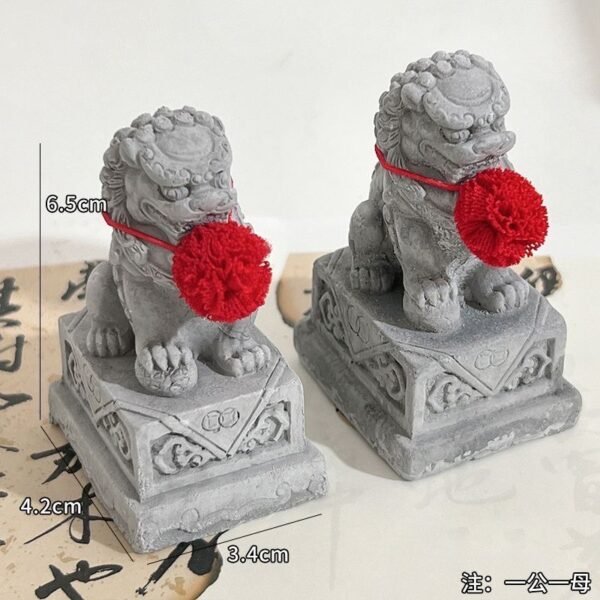Miniature Stone Lion Ornaments, Chinese Style Desktop/Doorway Decoration (Pair)