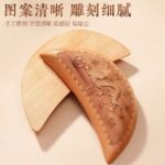 Red peach wood Holy Grail, natural ox horn crescent Holy Grail, Bagua Yin Yang Cup, solid wood ornament, wood carving craft, genuine product.