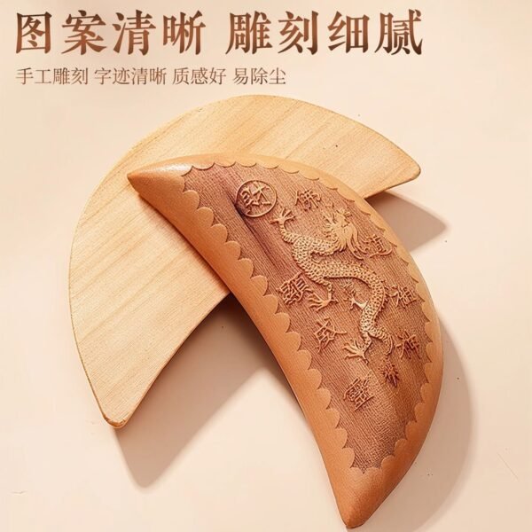 Red peach wood Holy Grail, natural ox horn crescent Holy Grail, Bagua Yin Yang Cup, solid wood ornament, wood carving craft, genuine product.